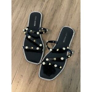 Steve Madden women black rhinestone, pearls, studs  plastic flip flops. 6